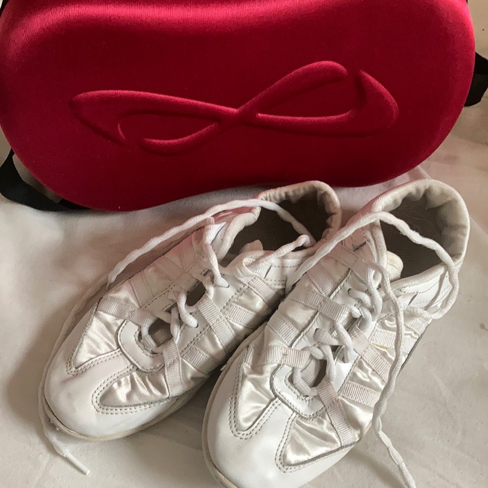 Nfinity white cheer shoes